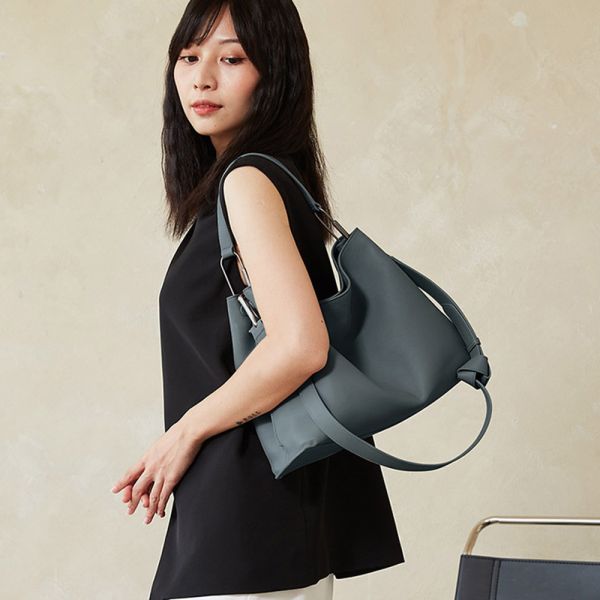 DTB｜Valley  Hobo 軟包 - 霧灰藍 斜背,單肩,手提,方包,多用,設計大獎,中性,經典,優雅,真皮,原創,設計師,台灣設計,皮革,輕軟,質感,