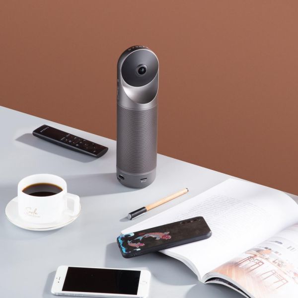 KANDAO Meeting Pro 全景視訊會議機｜360°全景 AI 自動追蹤｜遠距會議/混合辦公｜4K 超清晰影像 KANDAO Meeting Pro,KANDAO 全景會議機,360° 視訊會議機,全景攝影機會議,4K 視訊會議設備,AI 自動追蹤攝影機,遠距會議設備,混合辦公視訊,視訊會議攝影機
,全向收音會議機,USB 視訊會議設備,中小型會議室設備
- Zoom 視訊設備
- Teams 視訊設備
- Google Meet 攝影機
- 全景 AI 會議機