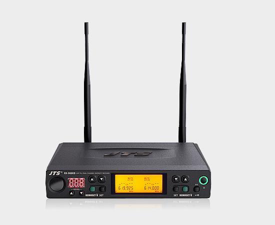 JTS RU-88K UHF PLL 雙頻道自動選訊無線麥克風組｜專業級雙手握無線麥克風｜會議 教學 禮堂 舞台表演適用 JTS RU-88K,JTS無線麥克風,JTS雙頻道無線麥克風,UHF無線麥克風,PLL無線麥克風,雙頻道接收機,無線麥克風主機組,專業無線麥克風,會議室無線麥克風,教學擴音設備,學校廣播設備,演講麥克風,舞台無線麥克風,活動主持麥克風,婚宴主持麥克風,KTV無線麥克風,禮堂音響設備,教會音響設備,自動選訊無線麥克風