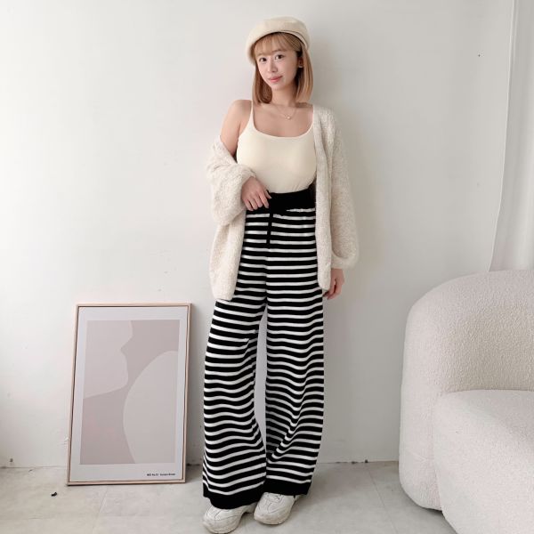 毛衣外橫條褲裝 