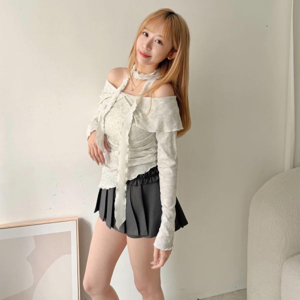 飄帶反領暈染上衣 