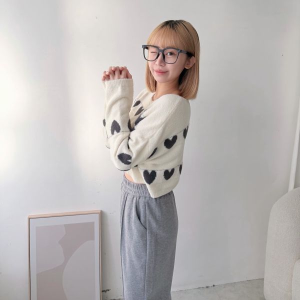 愛心毛衣 