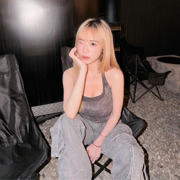 【514專屬】渲染掛脖假兩件背心 