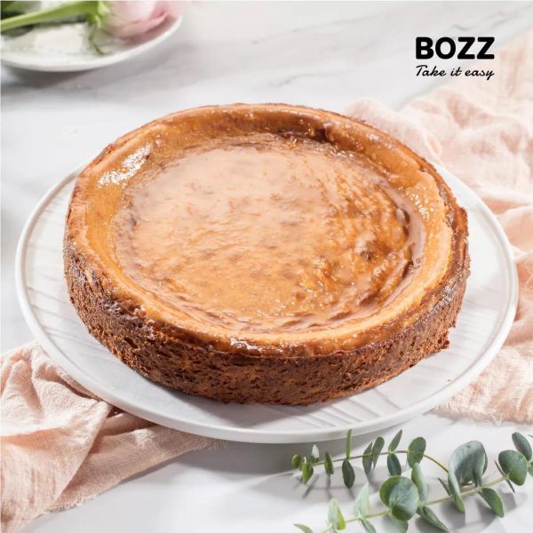 【母親節早鳥】8" 巴斯克乳酪蛋糕 (附1組6入盤叉+1把塑膠刀)-無蠟燭 