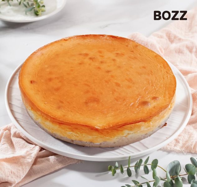 【母親節早鳥】8" 芋頭-巴斯克乳酪蛋糕 (附1組6入盤叉+1把塑膠刀)-無蠟燭 