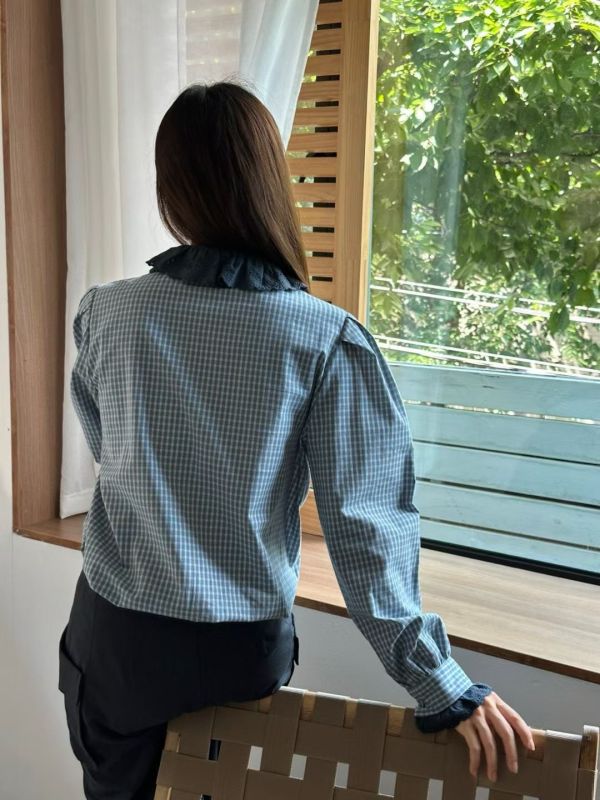 蕾序格影襯衫 蕾絲襯衫,格紋襯衫,法式襯衫,優雅女裝,設計感上衣,立體領襯衫,正韓女裝,氣質襯衫,高質感上衣,微澎袖設計
