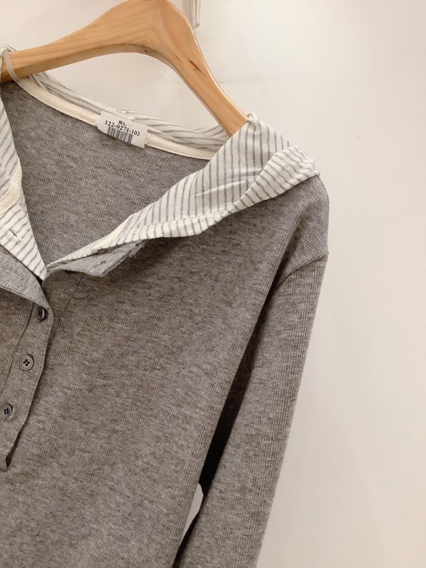 雙領層次設計針織上衣 雙領上衣,層次針織上衣,灰色針織衫,韓系上衣,氣質女裝,秋冬針織上衣,通勤穿搭,百搭上衣