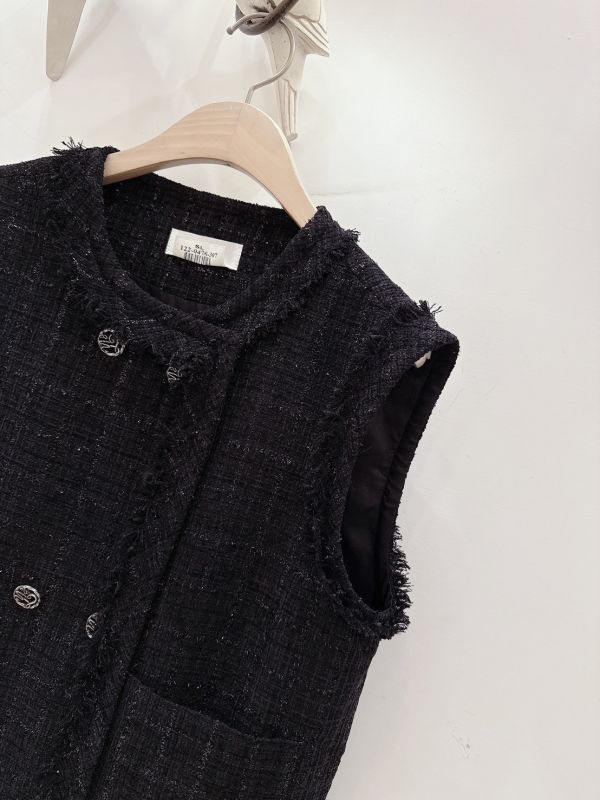 法式毛邊編織背心 編織背心, 毛邊背心, 雙排扣背心, 法式背心, 層次穿搭, 女生背心, 秋冬背心, 氣質背心