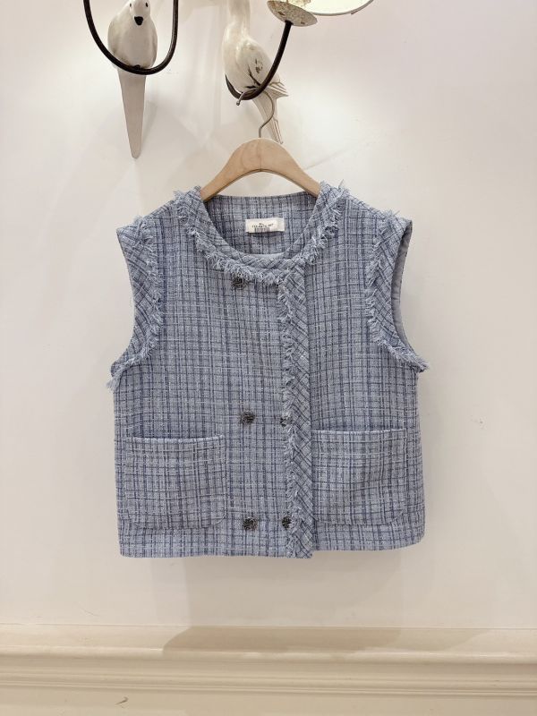 法式毛邊編織背心 編織背心, 毛邊背心, 雙排扣背心, 法式背心, 層次穿搭, 女生背心, 秋冬背心, 氣質背心