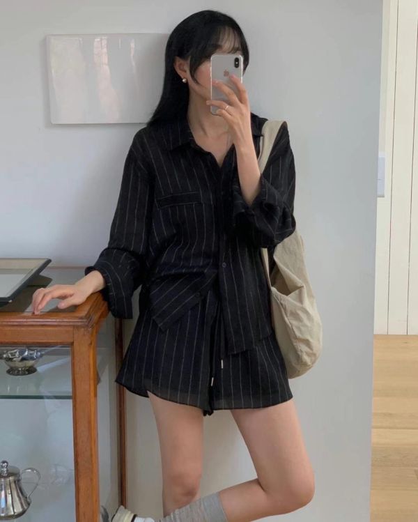 夏日慵懶條紋套裝 條紋套裝,夏季穿搭,文青居家服,寬鬆套裝,兩件式套裝,簡約風穿搭,氣質套裝,韓系穿搭
