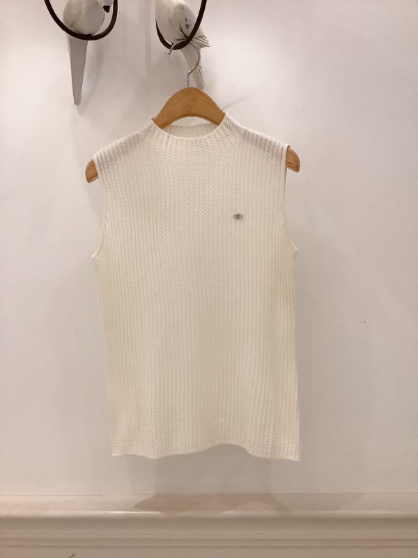 柔紋細織高領無袖上衣 無袖上衣,針織背心,高領上衣,韓系穿搭,羅紋針織,秋冬上衣,質感女裝,百搭上衣,韓國女裝,簡約風上衣