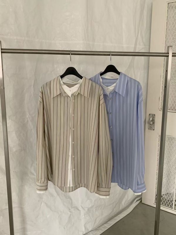 晨霧條序襯衫 條紋襯衫,韓系襯衫,設計感襯衫,藍白襯衫,對比領襯衫,寬鬆襯衫,知性襯衫,時髦襯衫
