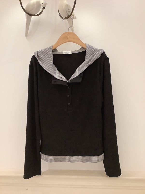雙領層次設計針織上衣 雙領上衣,層次針織上衣,灰色針織衫,韓系上衣,氣質女裝,秋冬針織上衣,通勤穿搭,百搭上衣