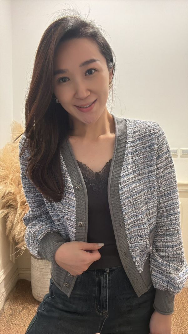 香頌織金扣外套 香頌織金扣外套,法式外套,短版外套,呢料上衣,金扣外套,設計感外套,秋冬女裝,氣質女裝,高質感外套,正韓外套