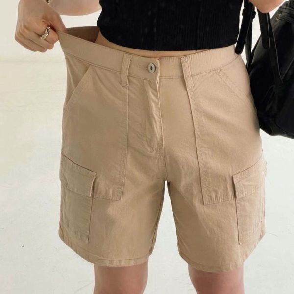 日系簡約工裝口袋短褲 工裝短褲,女裝短褲,日系短褲,休閒穿搭,百搭短褲,高腰短褲,立體口袋短褲,俐落風短褲,夏季女裝必備