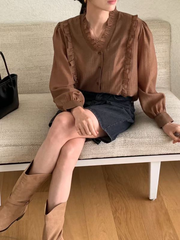 褶影層序襯衫 襯衫上衣,女裝襯衫,V領襯衫,立體褶飾上衣,長袖襯衫,氣質女裝,高級襯衫