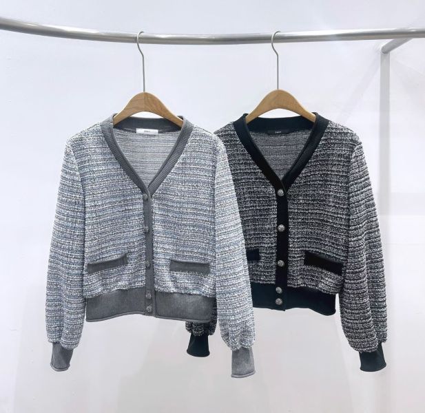 香頌織金扣外套 香頌織金扣外套,法式外套,短版外套,呢料上衣,金扣外套,設計感外套,秋冬女裝,氣質女裝,高質感外套,正韓外套