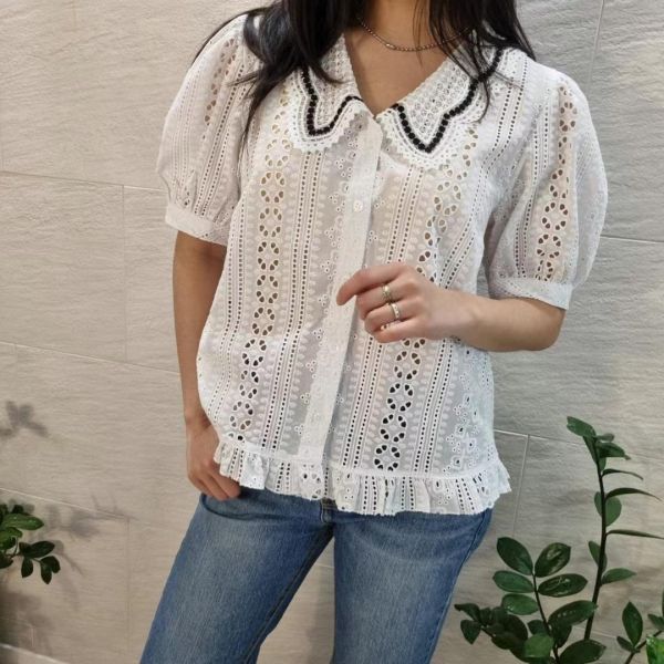 精緻刺繡大翻領上衣 刺繡上衣, 大翻領, 娃娃領, 鏤空, 襯衫, 蓬袖, 短袖上衣, 復古風格, 優雅, 甜美, 透膚, 女裝, 高質感, 夏季穿搭