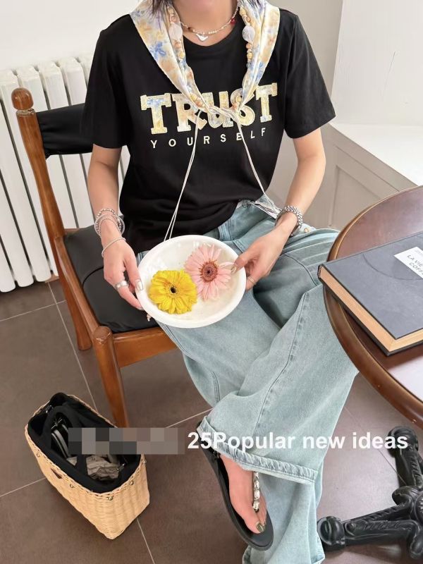 Le molt 信念花語雙件組Tee 兩件式上衣,花布拼接T恤,珠飾設計Tee,披巾T恤,層次穿搭,輕甜風格穿搭,夏日造型Tee,設計感短袖上衣