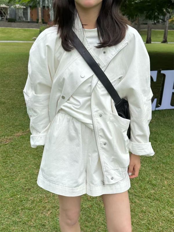Le molt 霧光剪影・輕挺收腰A字寬口修飾短褲 短褲