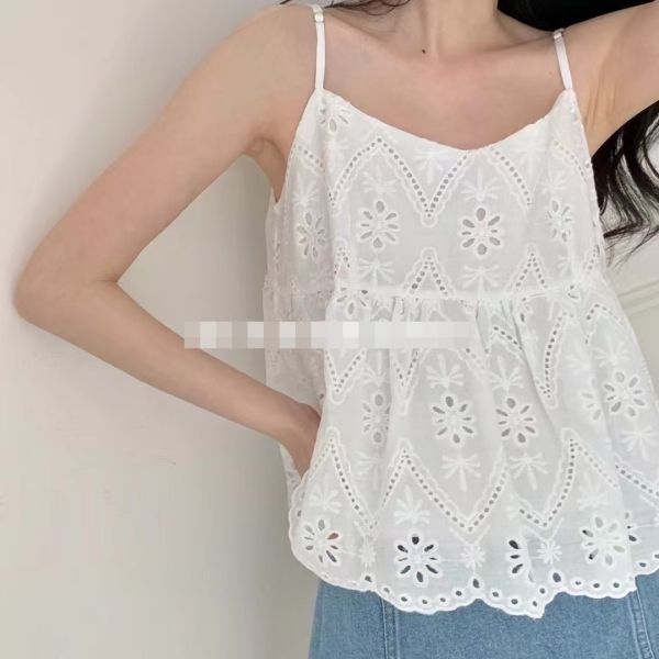 Le molt 花語刺繡吊帶背心 夏日背心,鏤空刺繡,吊帶背心,夏季女裝,清新風穿搭,棉麻背心,韓系穿搭,度假風
