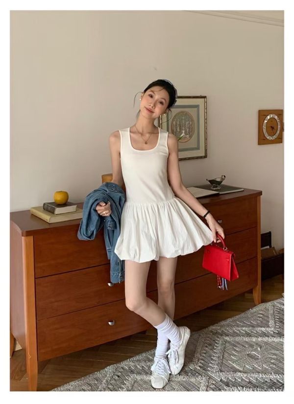 Le molt 微甜蓬裙洋裝 蓬裙洋裝, 方領洋裝, 無袖洋裝, A字裙, 短洋裝, 甜美風格, 清新穿搭, 夏季洋裝, 約會穿搭, 休閒洋裝, 迷你裙, 設計款洋裝
