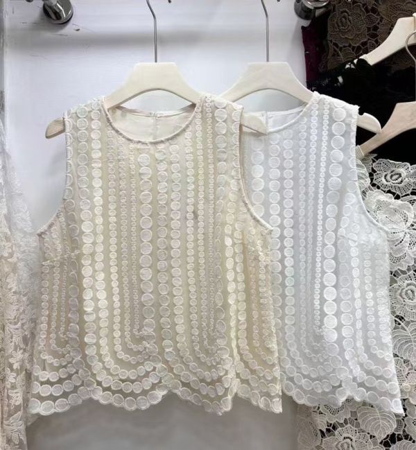 Le molt繡光碎語・刺繡點點無袖背心 夏天衣櫃不可少的單品 無袖背心