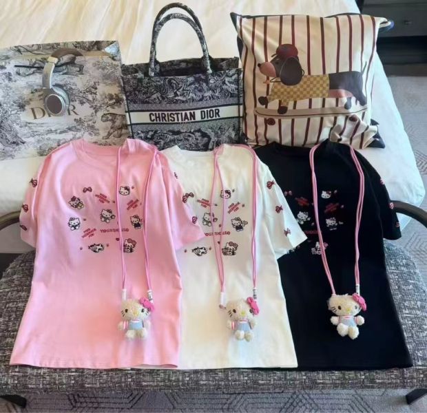 Le molt 超可愛凱蒂慵懶T 展現少女心的休閒時尚 T恤