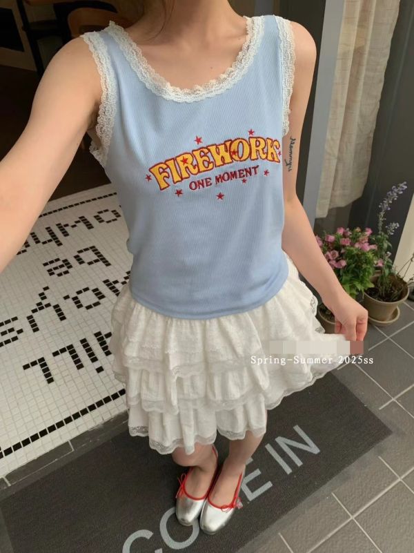 Le molt 閃耀蕾絲背心 蕾絲背心,棉質背心,夏日上衣,韓系背心,甜美風穿搭,細肩帶背心,夏季女裝,可愛風穿搭,百搭背心,春夏必備