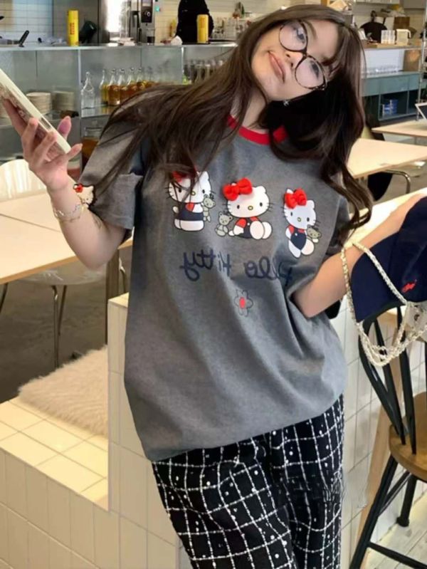 Le molt甜美卡通撞色圓領T恤 俏皮卡通圖案與撞色元素的完美結合 展現青春活力 t恤