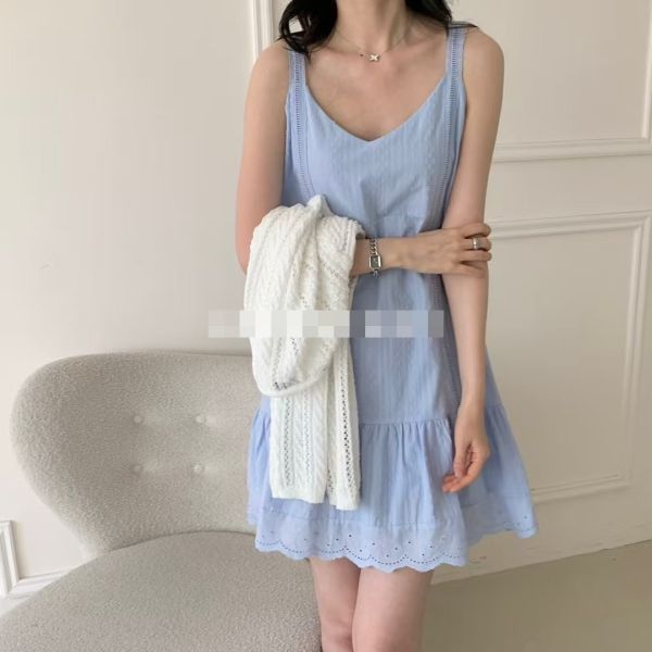 Le molt 夏日蕾絲洋裝 夏日洋裝,蕾絲洋裝,韓系穿搭,清新洋裝,吊帶洋裝推薦,氣質洋裝,夏季洋裝