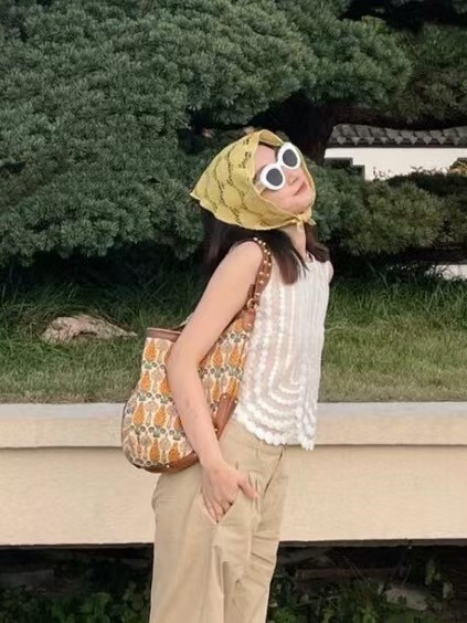 Le molt繡光碎語・刺繡點點無袖背心 夏天衣櫃不可少的單品 無袖背心
