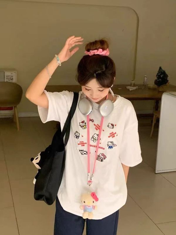 Le molt 超可愛凱蒂慵懶T 展現少女心的休閒時尚 T恤