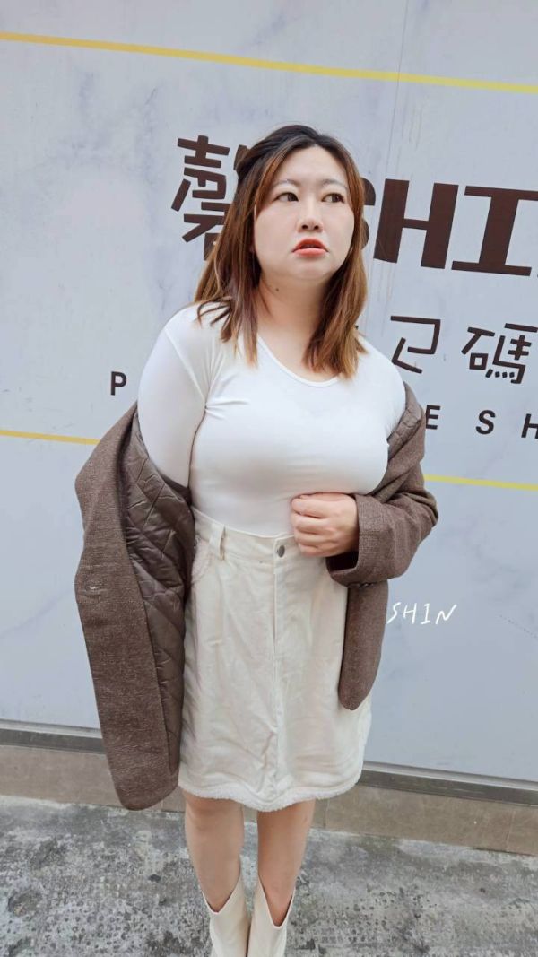 莫代爾內搭T(黑/白/灰) 