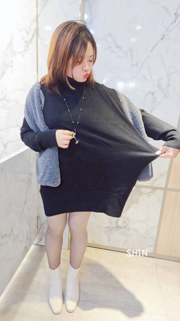 溫柔挺版高領直紋針織長版上衣(卡其/黑/杏黃/灰藍) 