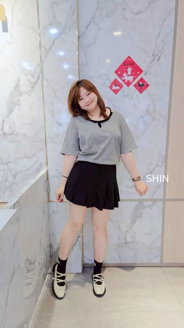 假兩件V造型上衣(灰/黑/紅) 