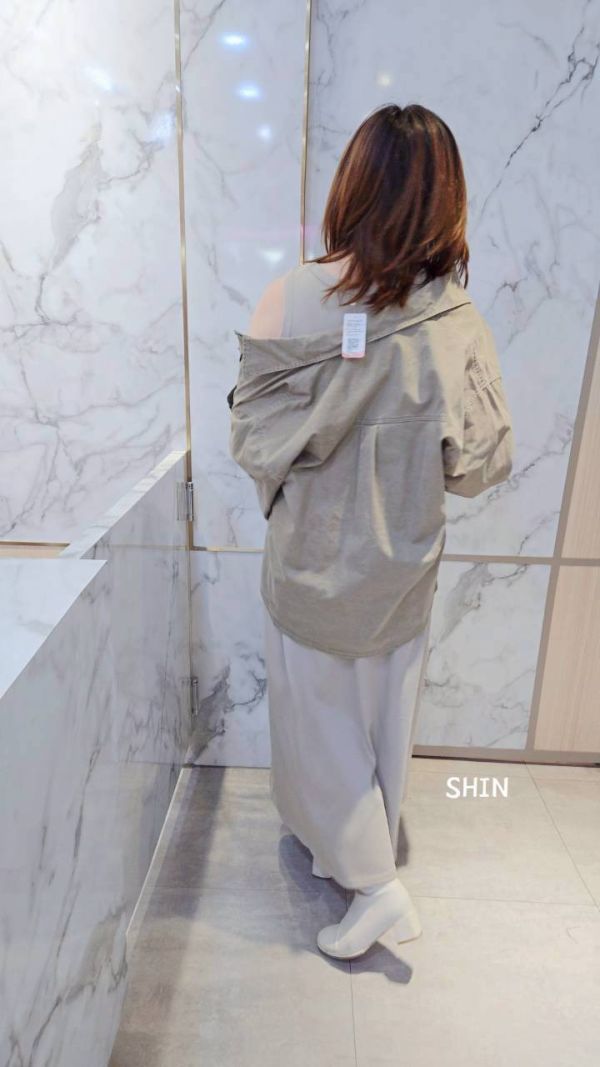 粗肩背心長洋+立體壓紋挺版襯衫 