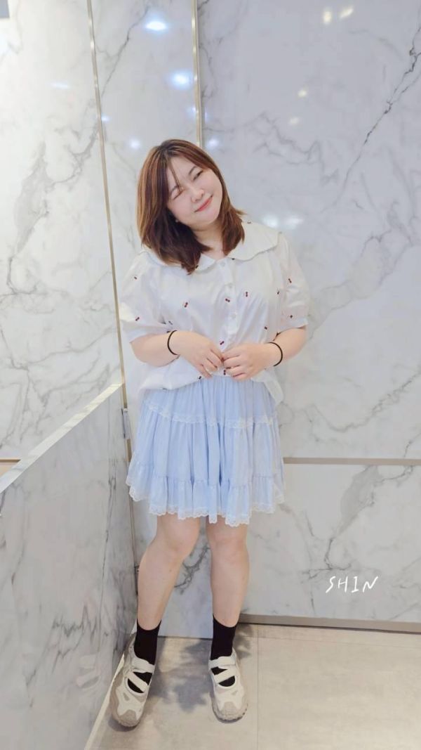 刺繡櫻桃棉麻上衣 