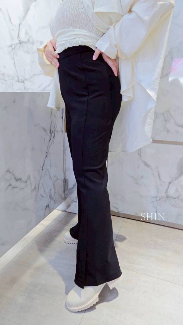 邊開衩微喇叭黑長褲 