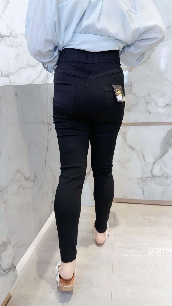要買吧!一顆釦挺布高腰黑褲 