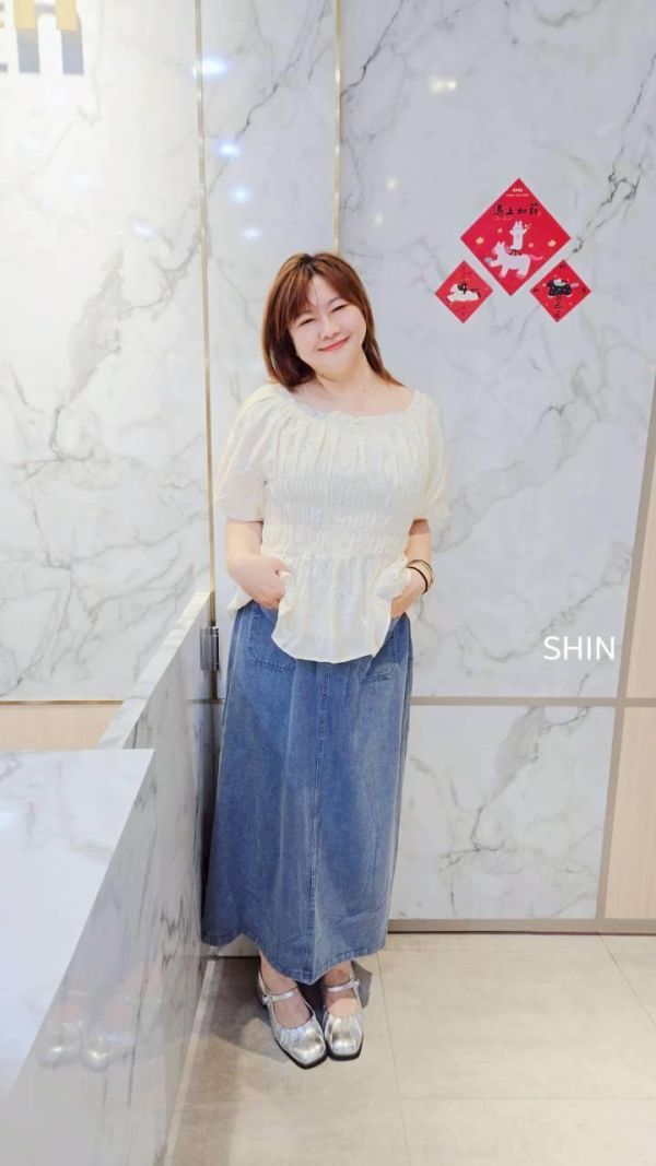 誰都要有的那件前口袋牛仔長裙(淺/深) 