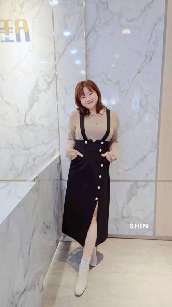 金釦前開衩兩穿吊帶長裙 