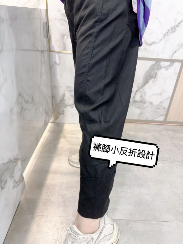 褲腳造型棉麻黑褲 