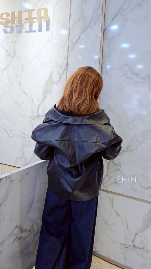 格子袖口PU皮外套 