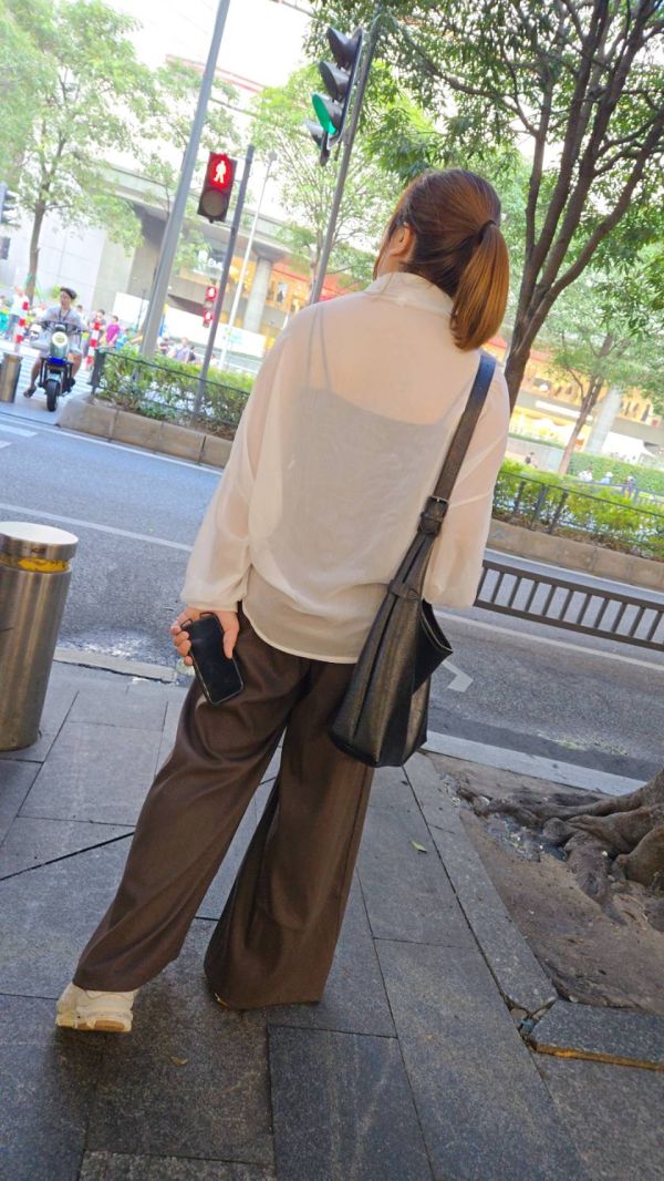 超挺布大家都愛的配腰帶西裝褲(咖/黑) 