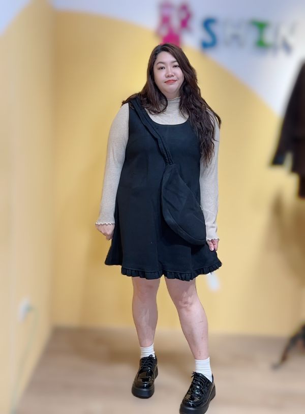 小女孩的學院風毛呢洋裝附包包(灰/黑) 