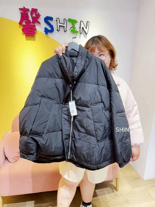 糖果色羽絨服(玫瑰粉/奶油杏/豆綠/黑) 