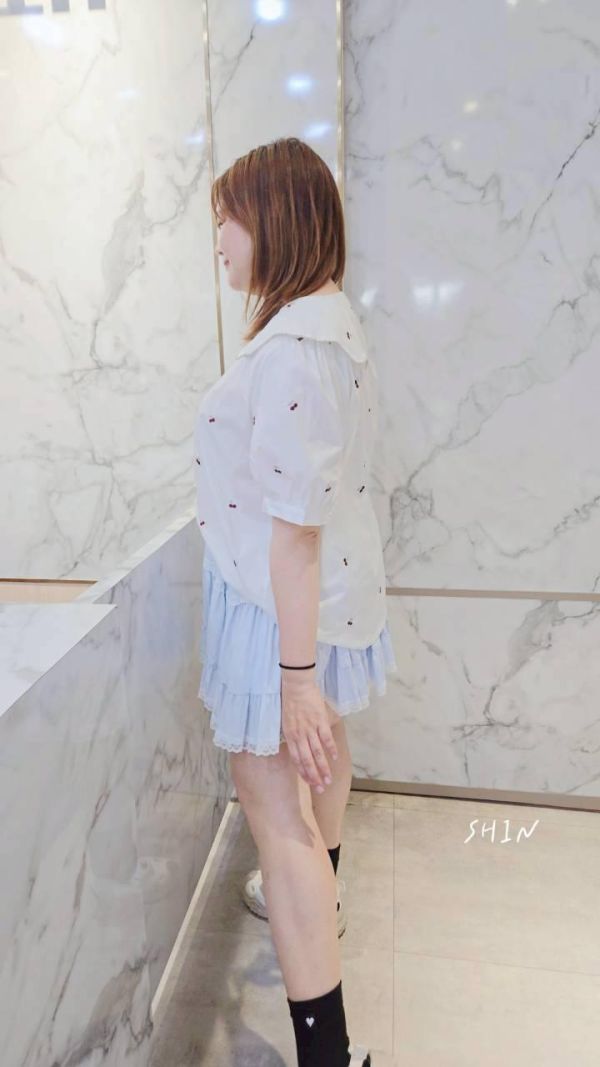 刺繡櫻桃棉麻上衣 