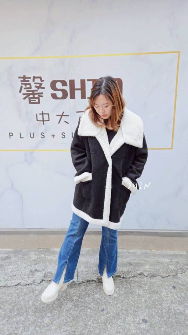 帥姊姊兩面穿毛毛大衣 