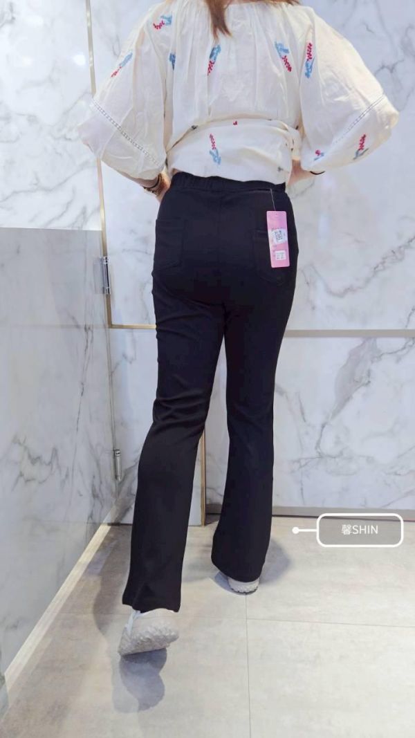 彈性開衩喇叭褲 